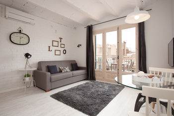 Ramblas Cozy Rent Appartamento *